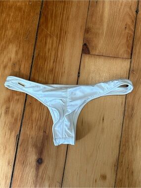 Victoria’s Secret scrunch bikini bottom